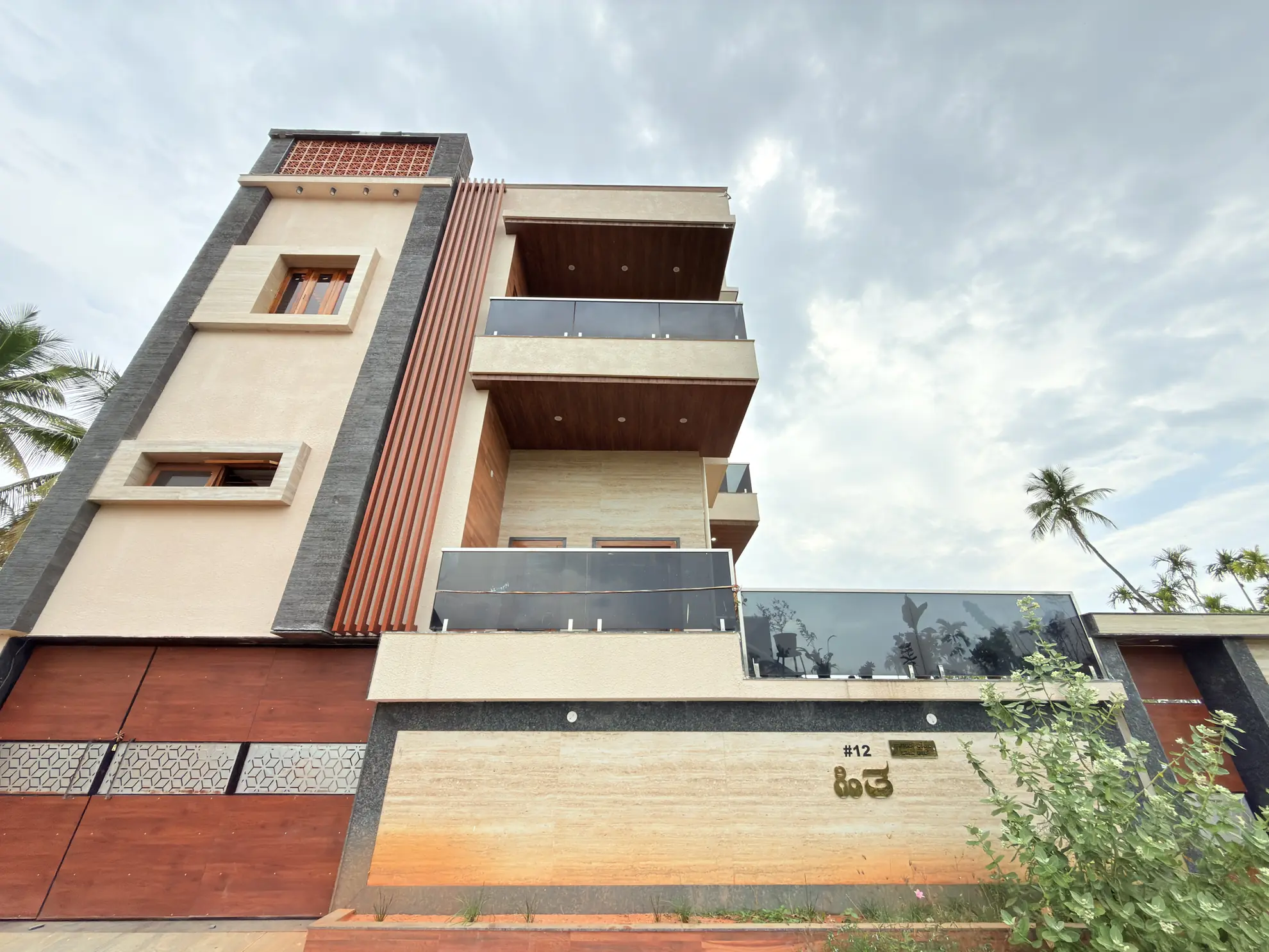 Entrance and Parking 1 at Palm Breeze, Bengaluru