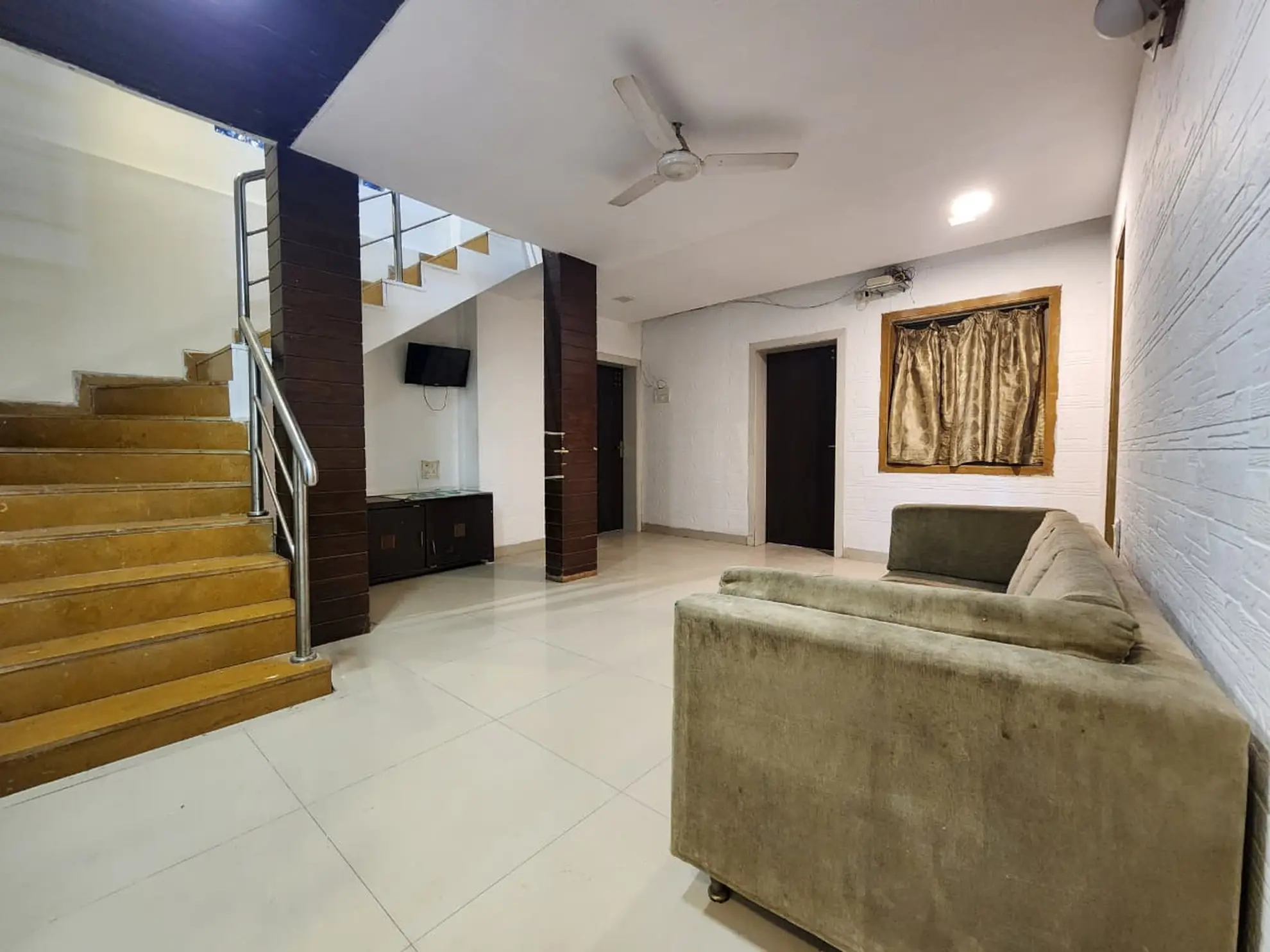 Lounge 1 at Peacock Perch, Mumbai