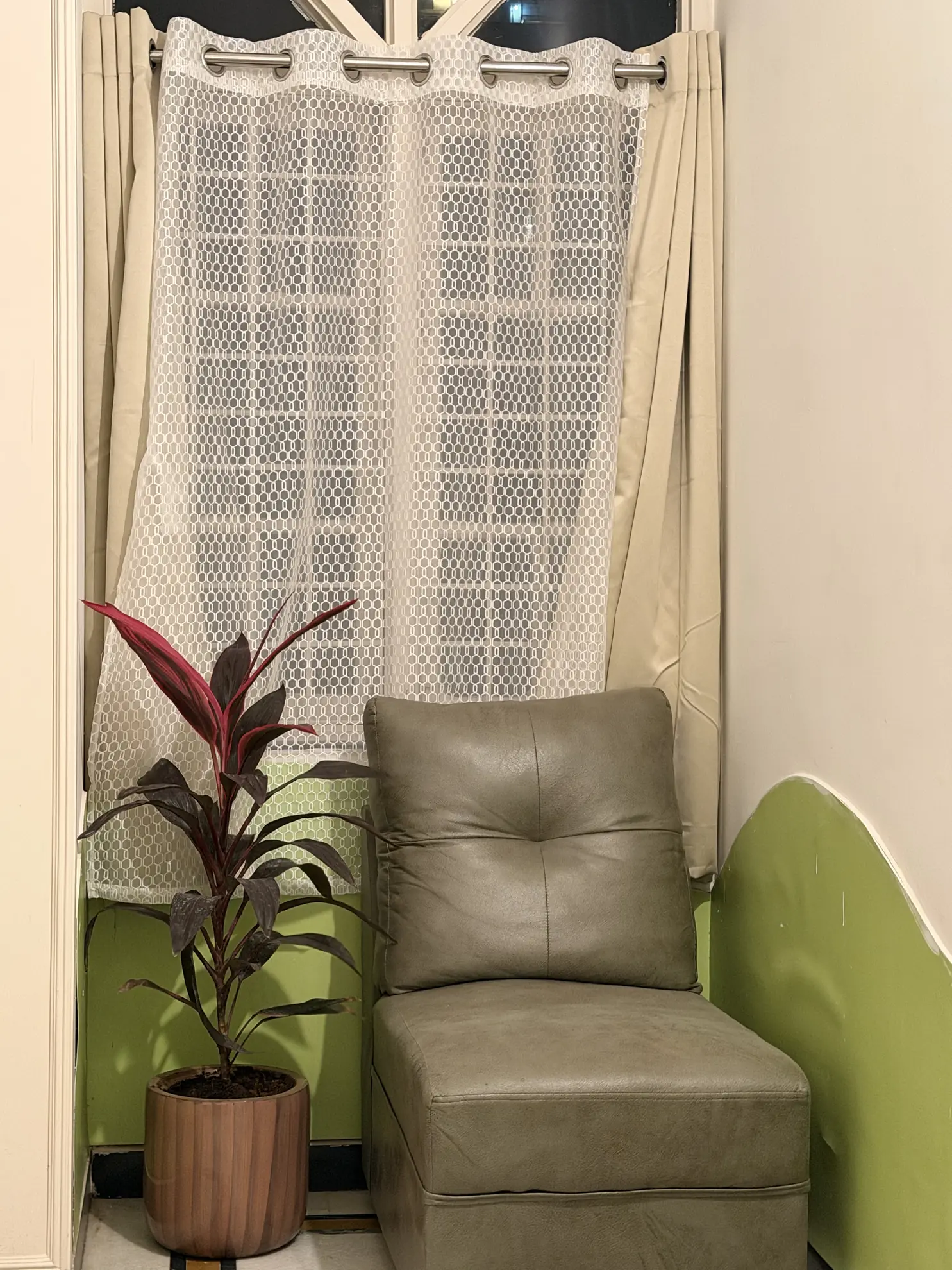 Third Bedroom 8 at Deccan Escape, Hyderabad