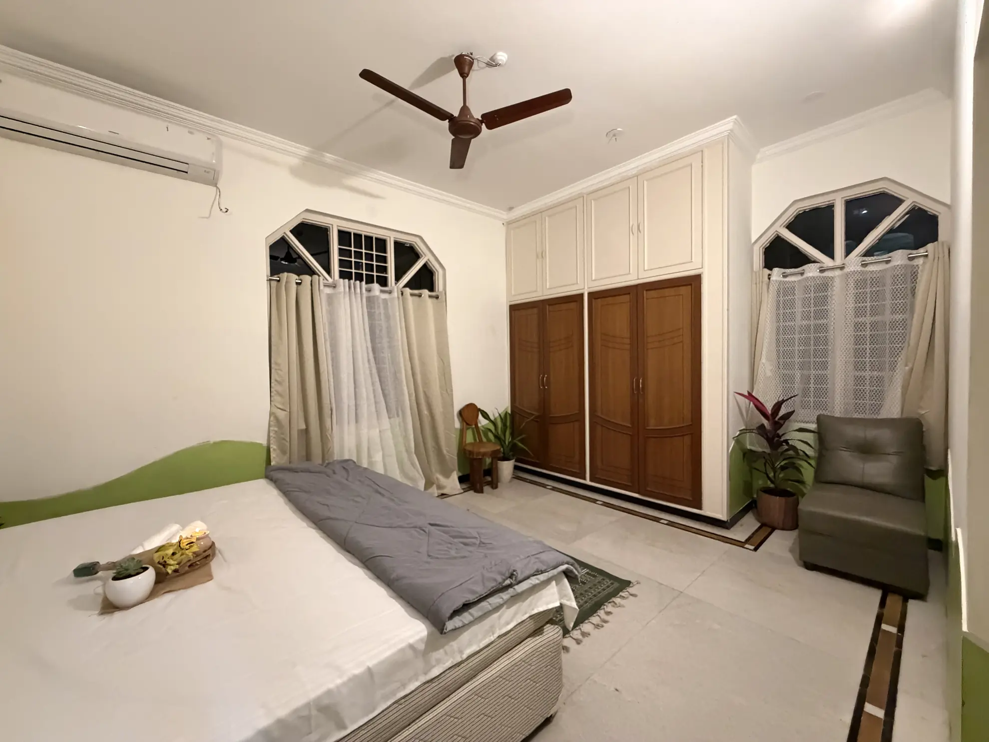 Third Bedroom 2 at Deccan Escape, Hyderabad