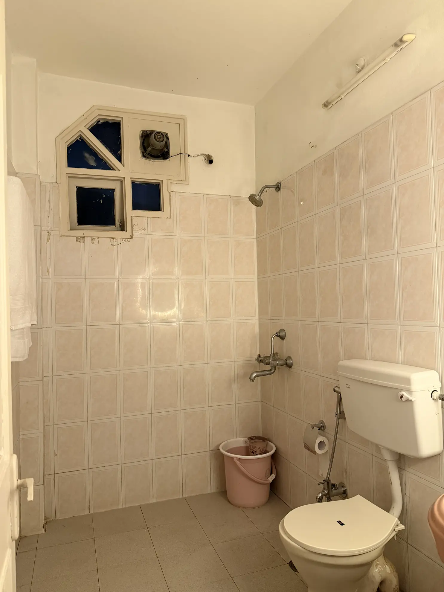 Third Bedroom 11 at Deccan Escape, Hyderabad