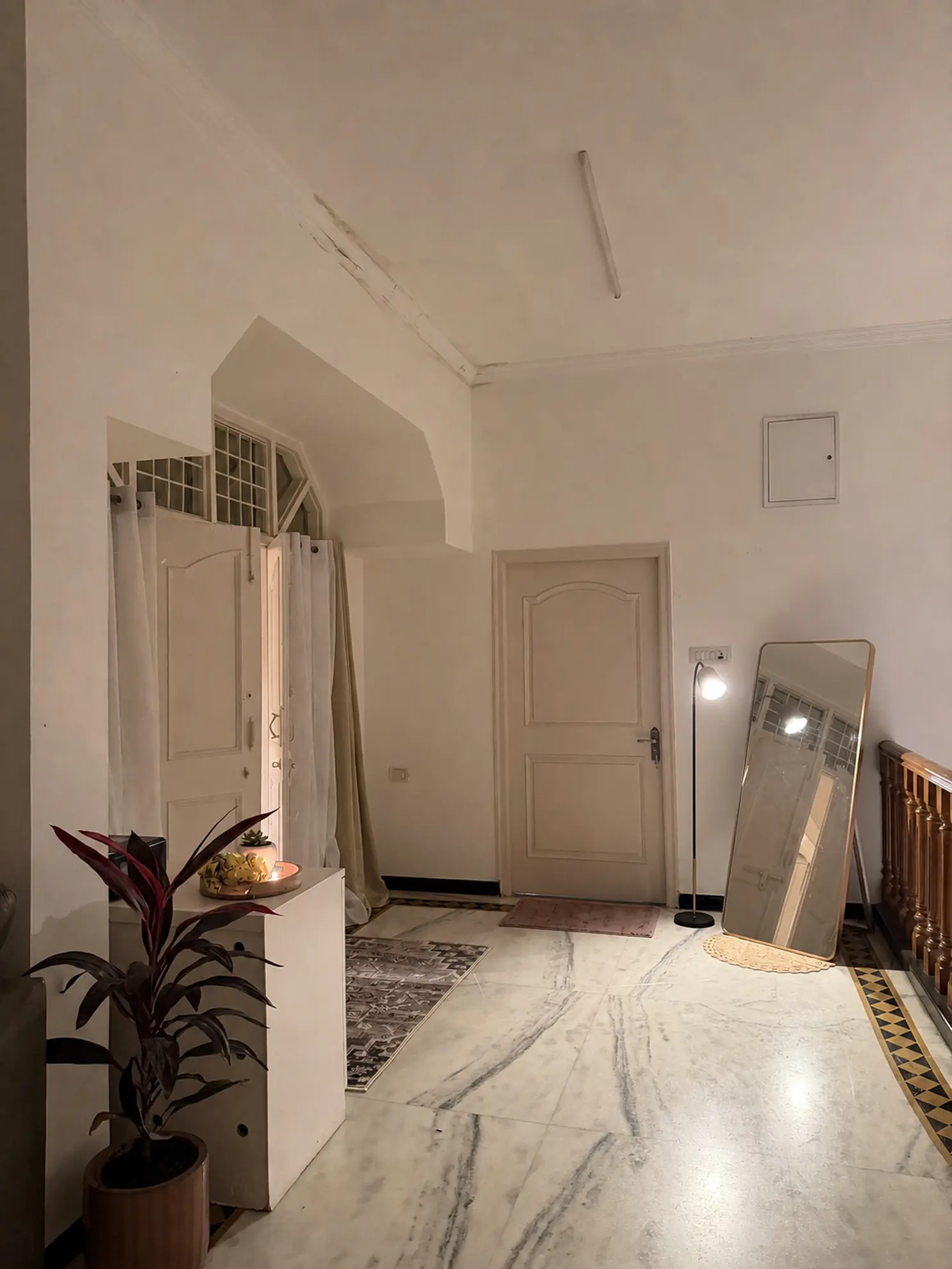Lounge 10 at Deccan Escape, Hyderabad