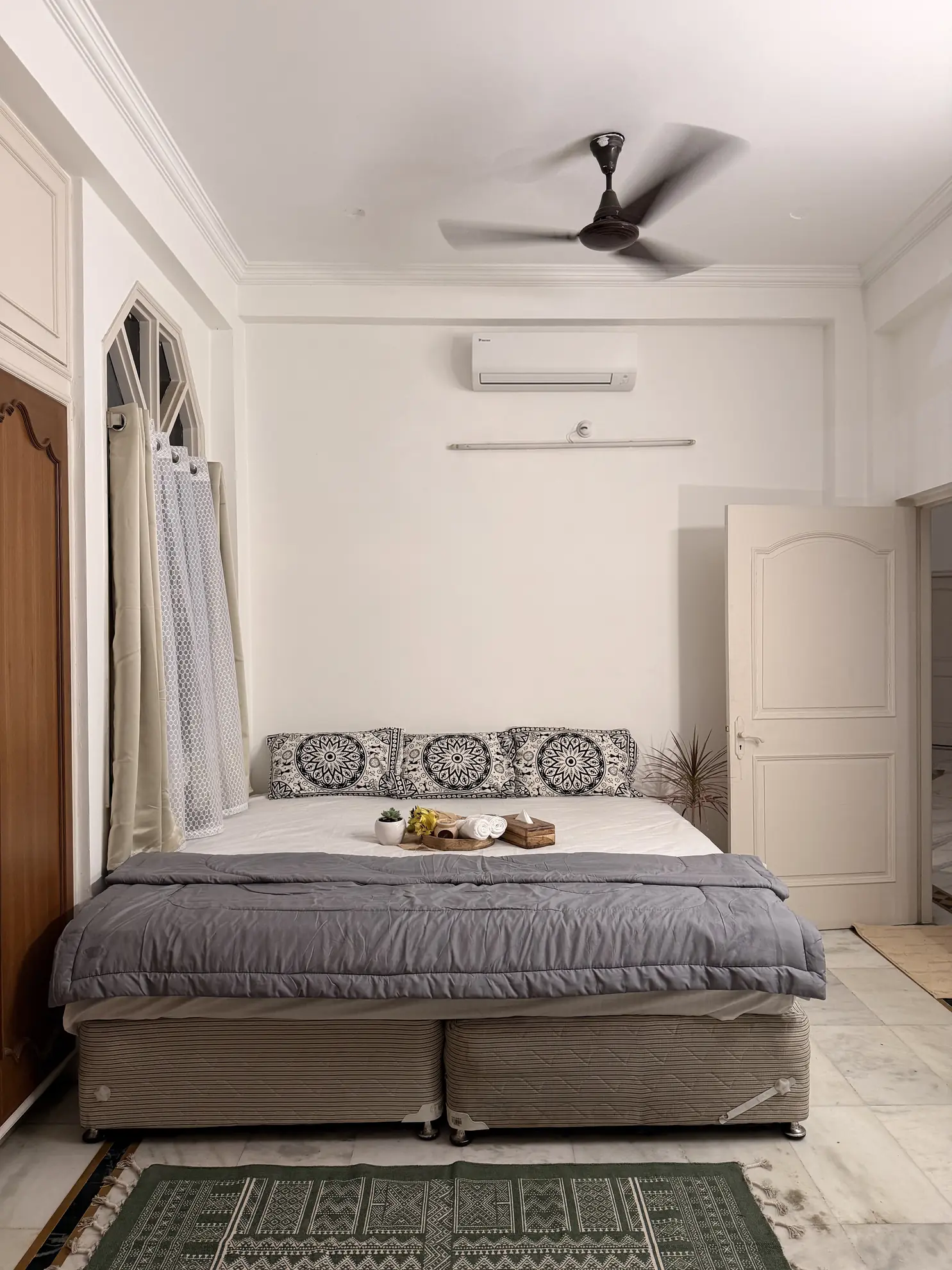 First Bedroom 3 at Deccan Escape, Hyderabad