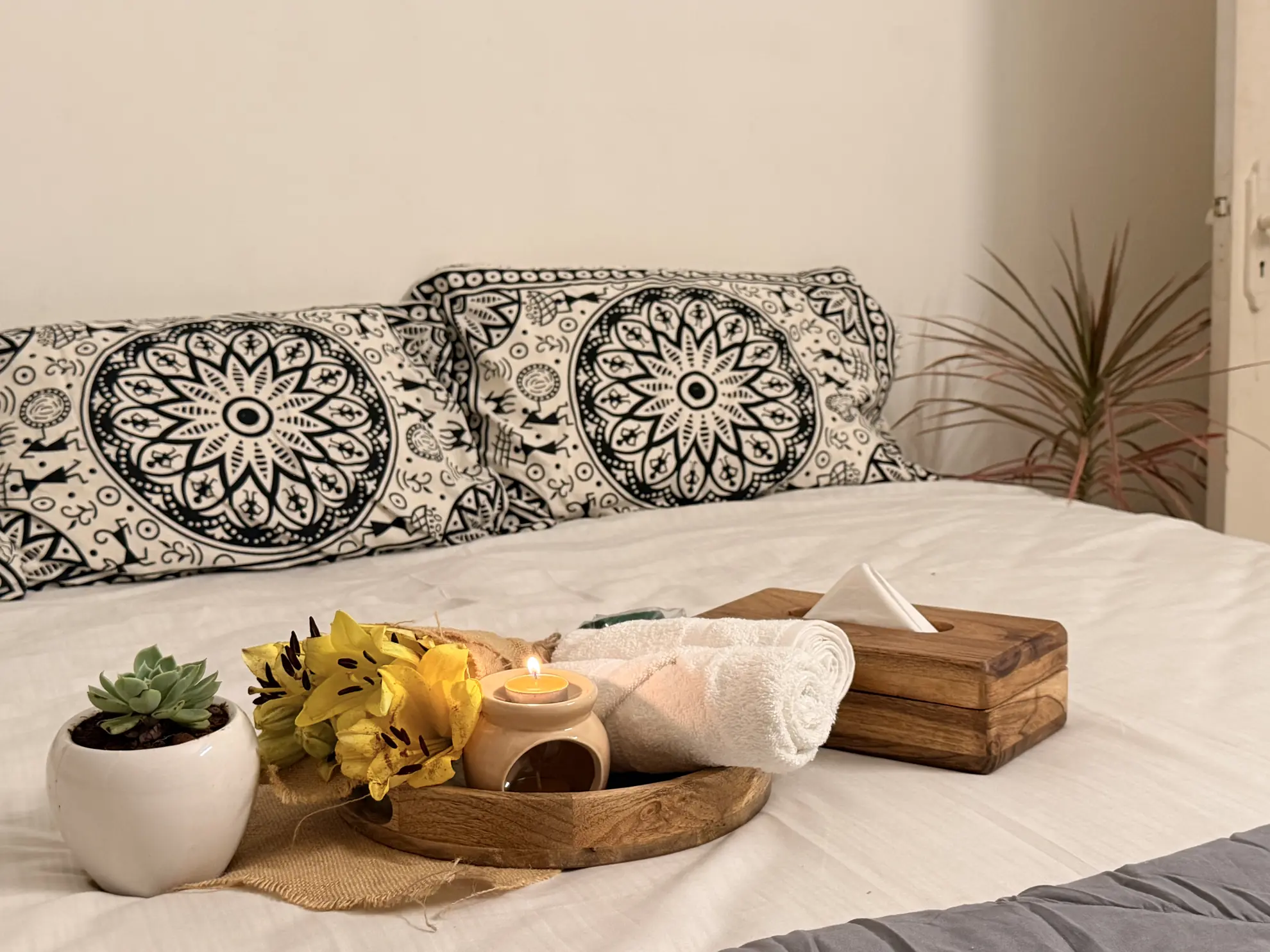 First Bedroom 6 at Deccan Escape, Hyderabad