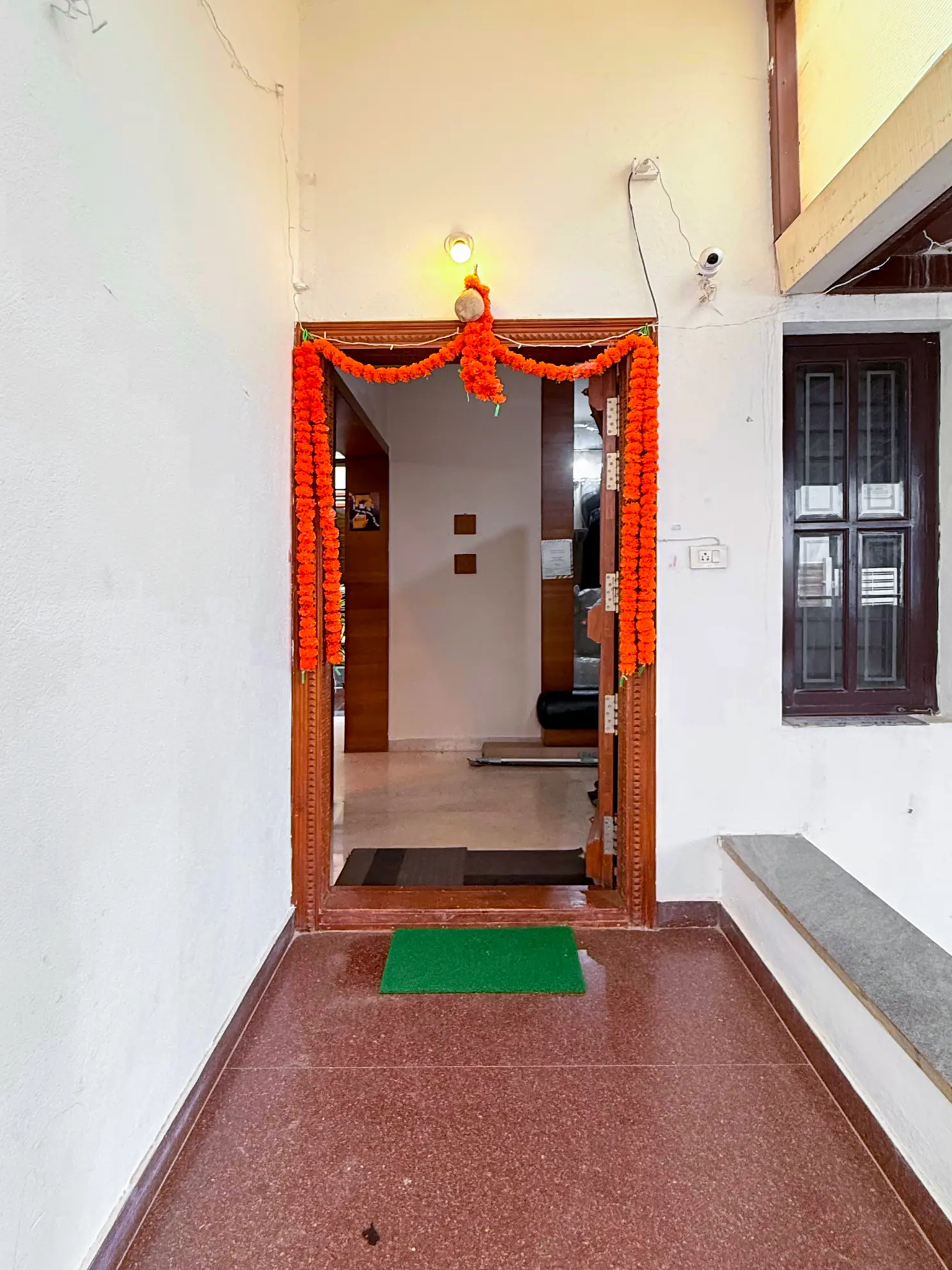 Entrance and Parking 4